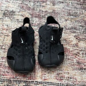 Nike Kids Black Water-Ready Closed-Toe Sandals